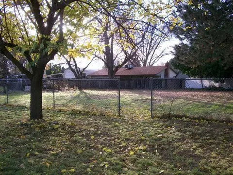 3085 Valentine Ln, Redding, CA 96001 photo 15