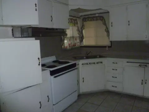 2168 Mill St, Anderson, CA 96007 photo 2