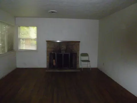 2168 Mill St, Anderson, CA 96007 photo 3