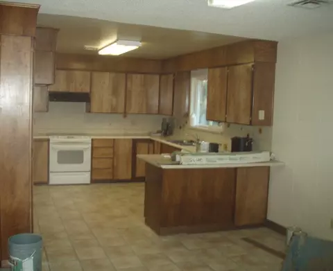 900 Shirley, Redding, CA 96002 photo 2