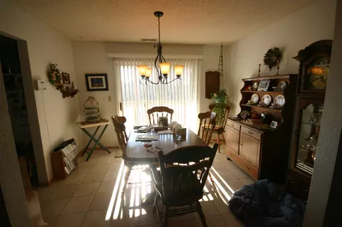 1925 Riviera Dr, Redding, CA 96001 photo 4