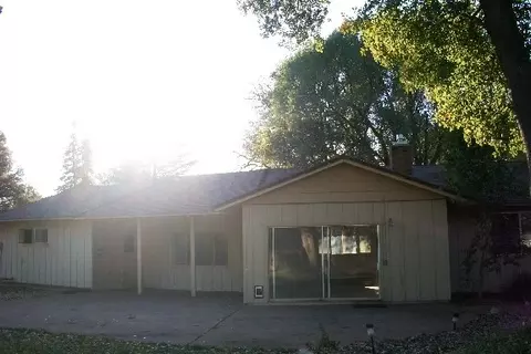 4251 Alta Mesa Dr, Redding, CA 96002 photo 4