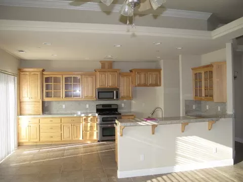 2135 Terra Nova Dr, Redding, CA 96003 photo 2