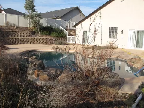 2135 Terra Nova Dr, Redding, CA 96003 photo 4
