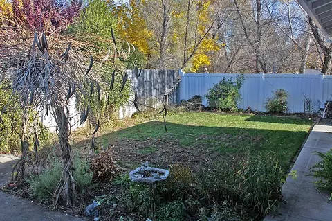 3640 Lake Forest Dr, Redding, CA 96003 photo 2