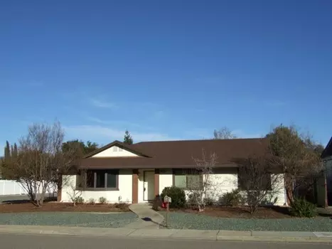 2794 Lake Redding Dr, Redding, CA 96003 photo 1