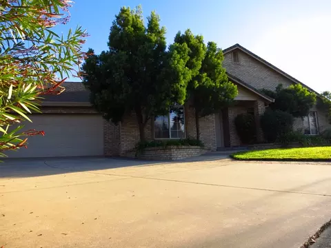 847 Cardiff Ct, Redding, CA 96003 photo 4