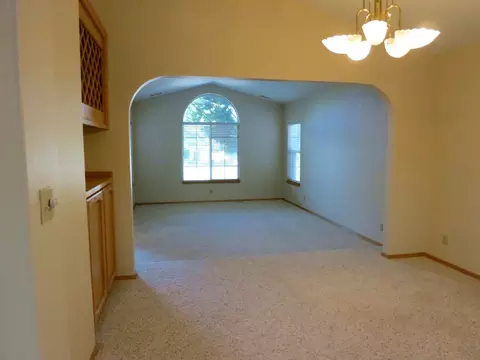 847 Cardiff Ct, Redding, CA 96003 photo 11