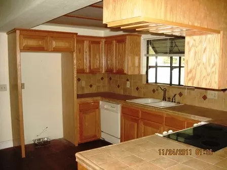 6992 Granada Dr, Redding, CA 96002 photo 3