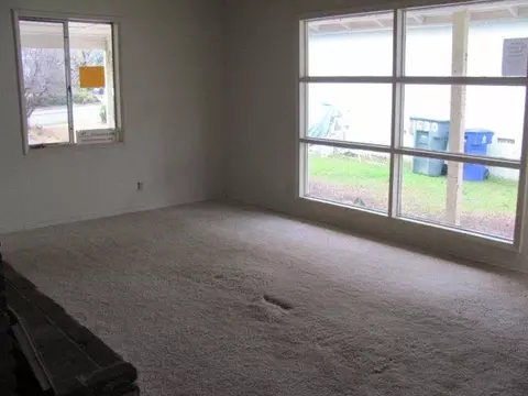1520 Pleasant St, Redding, CA 96001 photo 3