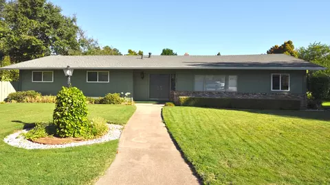 662 Joaquin Ave, Redding, CA 96002 photo 1