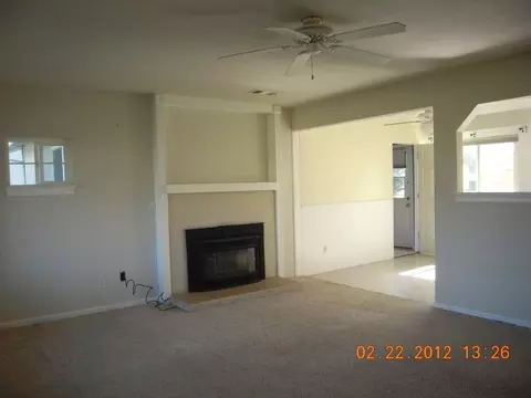 12029 Fawn Dr, Redding, CA 96003 photo 4