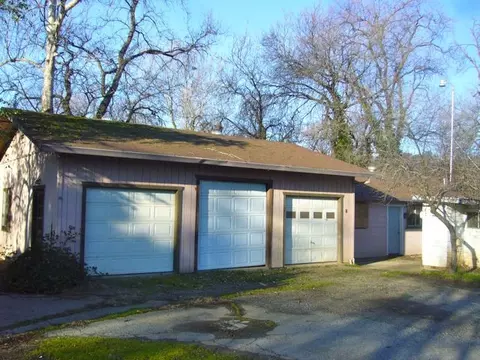 2521 Wyndham Ln, Redding, CA 96001 photo 2