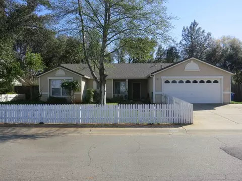 4327 Agnes May Dr, Redding, CA 96002 photo 1