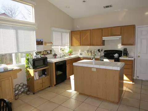 4327 Agnes May Dr, Redding, CA 96002 photo 8
