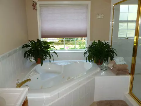 2270 Cumberland Dr, Redding, CA 96001 photo 22