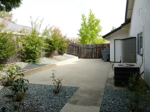2270 Cumberland Dr, Redding, CA 96001 photo 38