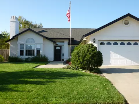 2270 Cumberland Dr, Redding, CA 96001 photo 2