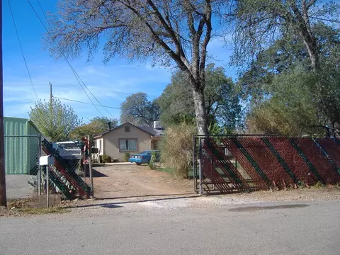 2564 Abernathy Ln, Redding, CA 96003 photo 1