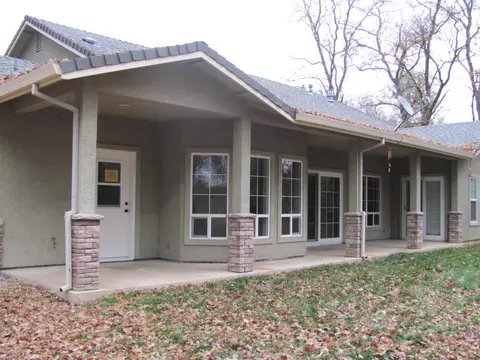 20387 Penny Ln, Redding, CA 96003 photo 2