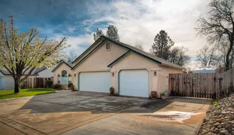 5819 Beaumont Dr, Redding, CA 96003 photo 1