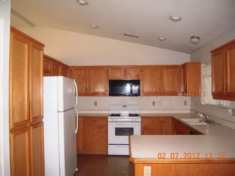 3380 Forest Homes Dr, Redding, CA 96002 photo 2