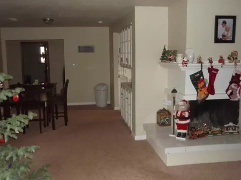 576 Rafael St, Redding, CA 96002 photo 3