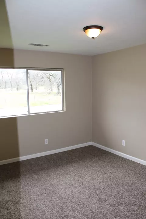 12169 Randolph Rd, Redding, CA 96003 photo 22