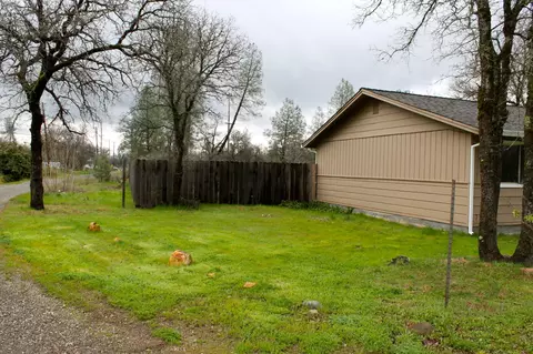 12169 Randolph Rd, Redding, CA 96003 photo 3