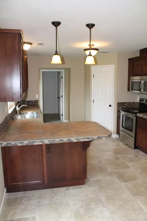 12169 Randolph Rd, Redding, CA 96003 photo 7