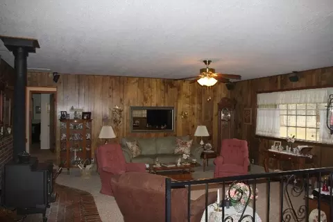 8760 Quail Valley Dr, Redding, CA 96002 photo 6