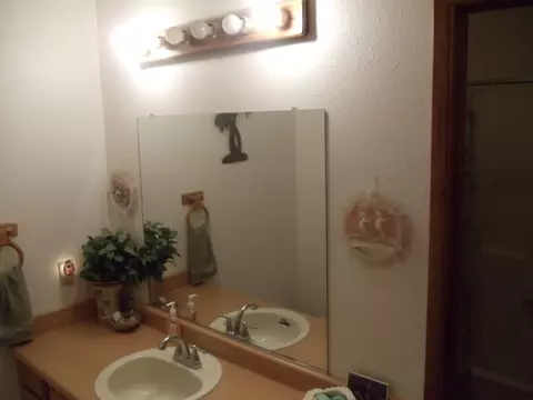 2137 Jessica Way, Redding, CA 96002 photo 16