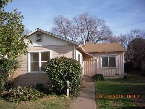 1881 North St, Anderson, CA 96007 photo 1