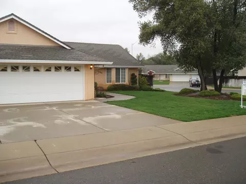 3408 Meridian Dr, Redding, CA 96002 photo 2