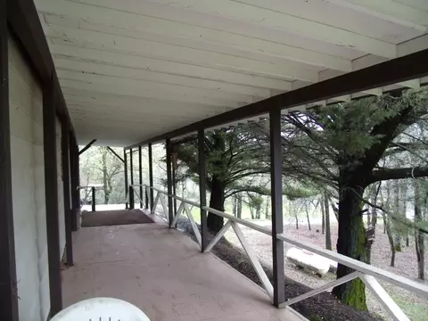 13883 Old Oregon Trl, Redding, CA 96003 photo 9
