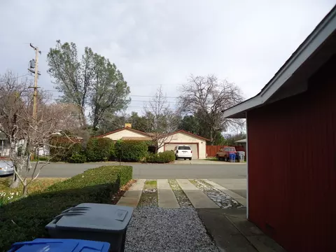 4640 Enchanted Way, Redding, CA 96001 photo 4
