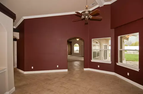 2097 Maudray Way, Redding, CA 96003 photo 6
