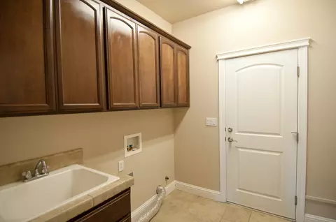 2097 Maudray Way, Redding, CA 96003 photo 27