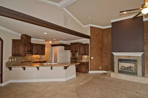 2097 Maudray Way, Redding, CA 96003 photo 12