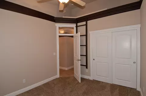 2097 Maudray Way, Redding, CA 96003 photo 22