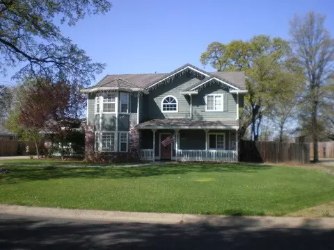 6736 Eastmont Dr, Redding, CA 96002 photo 1