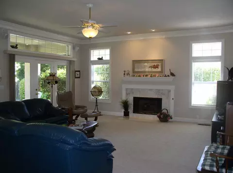 2330 Templeton Dr, Redding, CA 96002 photo 8