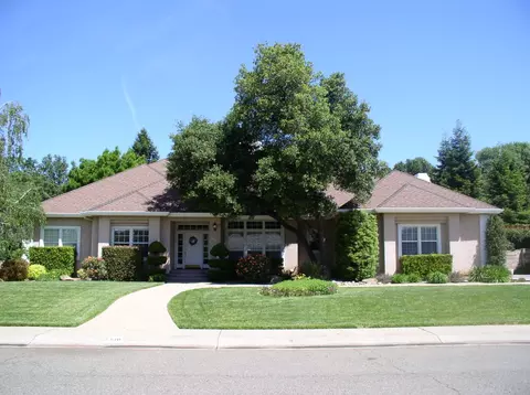 2330 Templeton Dr, Redding, CA 96002 photo 1