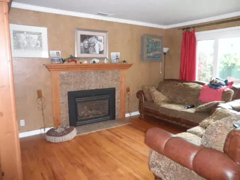640 Lincoln St, Redding, CA 96001 photo 13