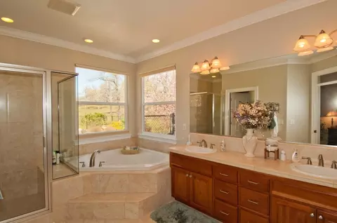 20634 Bernard, Redding, CA 96003 photo 14