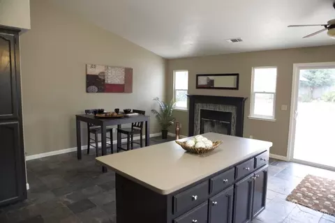 513 Alamine Dr, Redding, CA 96003 photo 8
