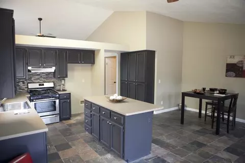 513 Alamine Dr, Redding, CA 96003 photo 7