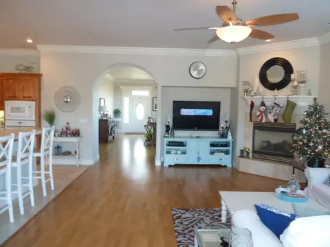 1129 Kellinger St, Redding, CA 96003 photo 9
