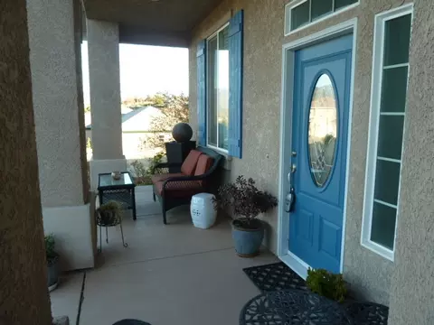 1129 Kellinger St, Redding, CA 96003 photo 2