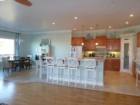 1129 Kellinger St, Redding, CA 96003 photo 7